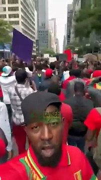 Des guinéens vivants au États-Unis ont manifesté devant l'ambassade de la Guinée et les nations Unies ce mardi. Ils dénoncent les violations et la libération de #Foniké_Menguè et #Billo