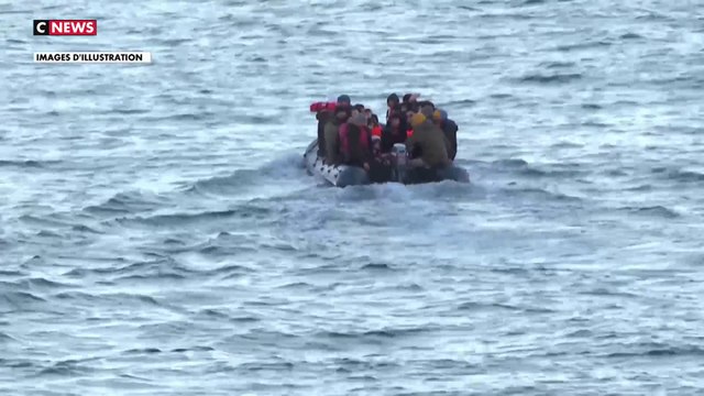 Immigration au Royaume-Uni : Keir Starmer propose de s'attaquer aux passeurs