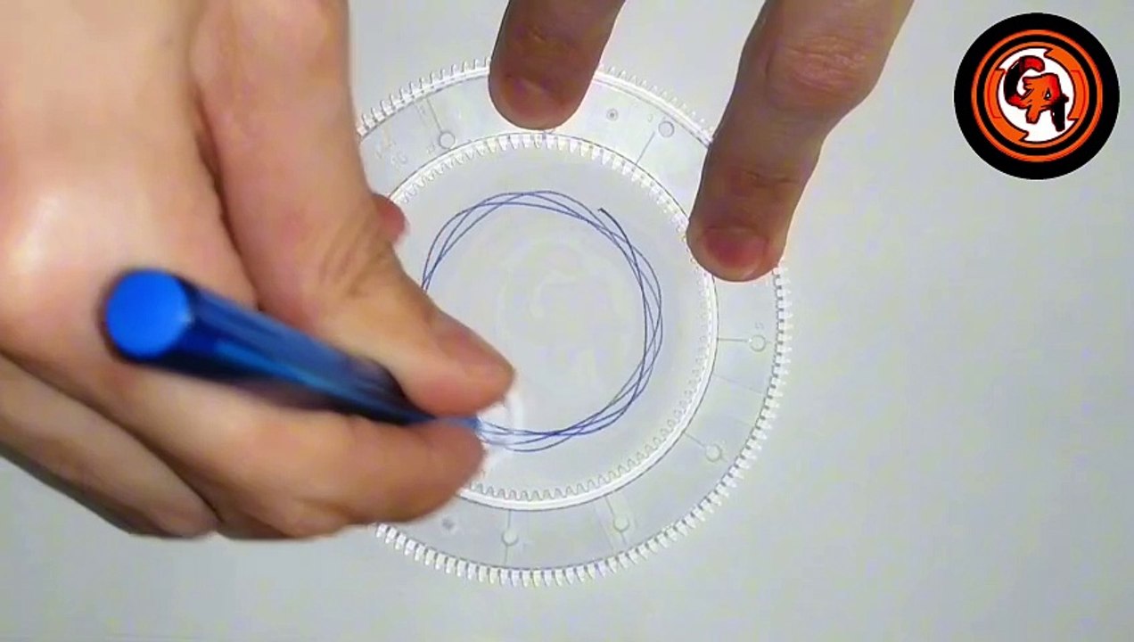 (VIDEO #27) ️️ DIBUJANDO un hermoso diseño geométrico con marcadores de colores y un espirógrafo.