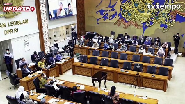 DPR Dianggap Lakukan Pembangkangan Hukum Jika Anulir Putusan MK soal Ambang Batas Pilkada