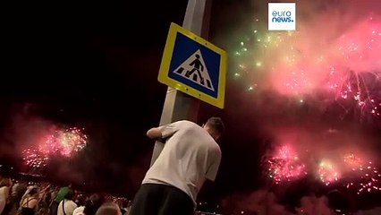 El mayor espectáculo pirotécnico de Europa inunda el cielo de Budapest