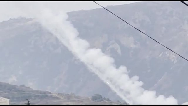 M.O., raffica di razzi Hezbollah sul Golan: contro base Israele