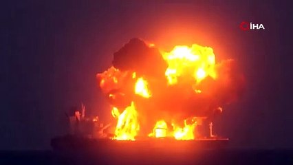 Husiler Yunan gemisini vurdu