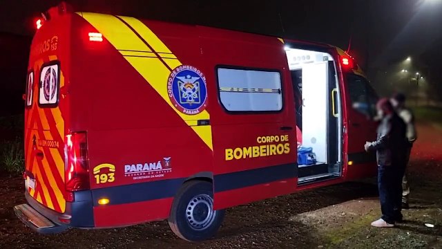 Homem fica ferido ao ser agredido em bar e bater o carro no Cataratas