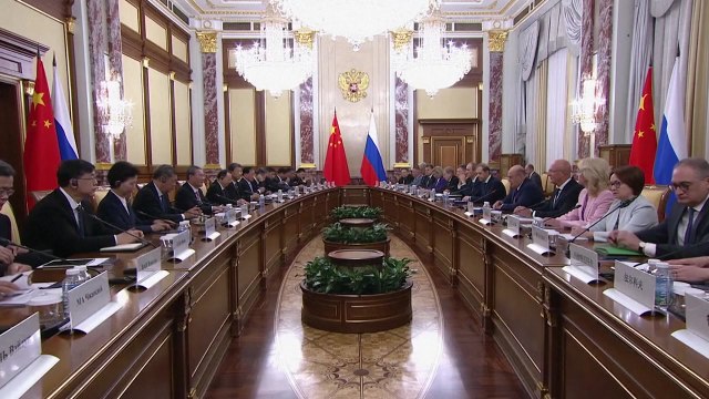 러시아·중국 총리 회담... 서방 제재 맞서 협력 강화 / YTN