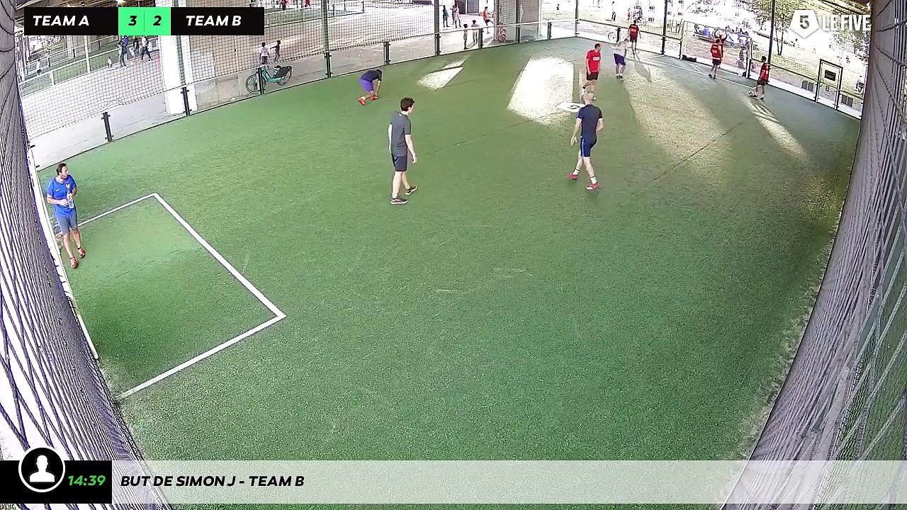 But de Simon J - Team B