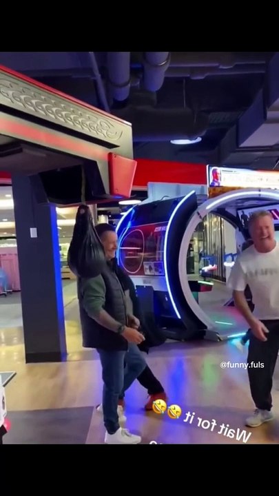 funny funnyvideo prank funnyvideos comedy fail prankvideo fails funnymoments