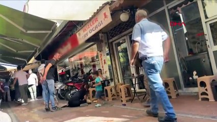 Manisa'da sokakta eşini darbeden kişi tutuklandı