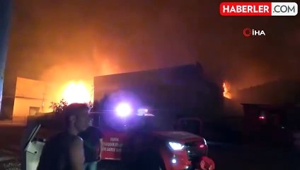 Manisa'da korkutan depo yangını