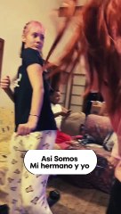 Mi Hermano Y Yo :)
