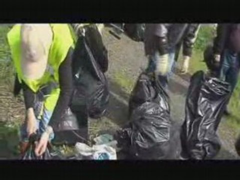 Nettoyage des berges à Argenteuil