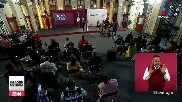 No se debe de violar la constitución y la ley : López Obrador