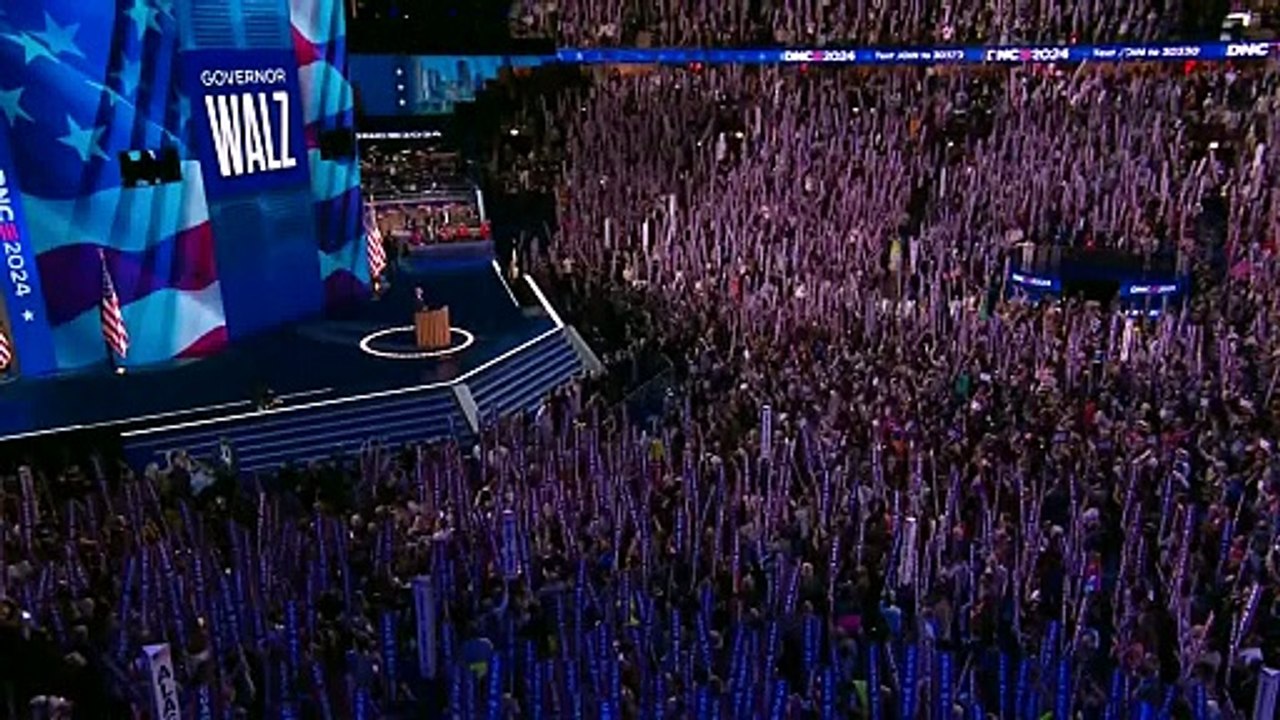 Tim Walz nimmt Nominierung als US-Vizepräsidentschaftskandidat an