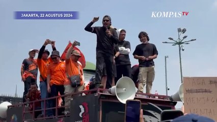 Orasi Komika Adjis Doaibu, Bintang Emon, Arie Kriting hingga Abdur Demo Tolak Revisi UU Pilkada