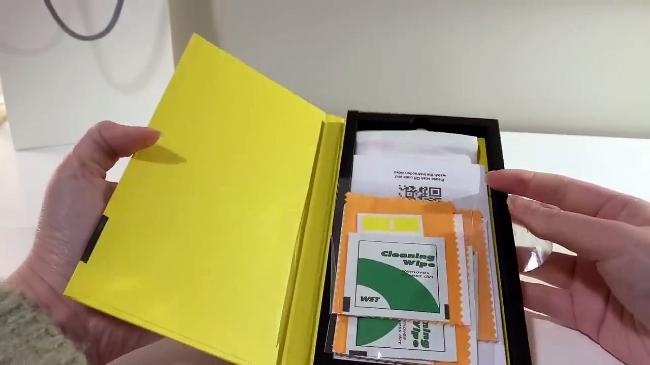 iphone 14 (starlight)  aesthetic unboxing + se...