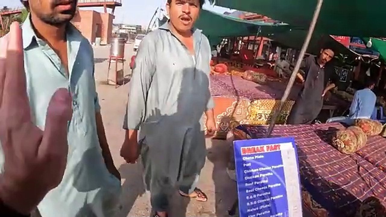 I_Survived_24_Hours_in_PAKISTAN_with_NO_MONEY_)