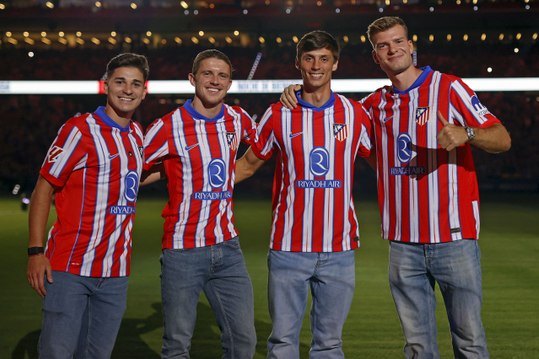 Fiesta atlética de bienvenida para los nuevos fichajes masculinos y femeninos