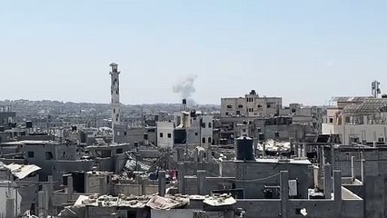 أعمدة دخان متصاعدة فوق غزة