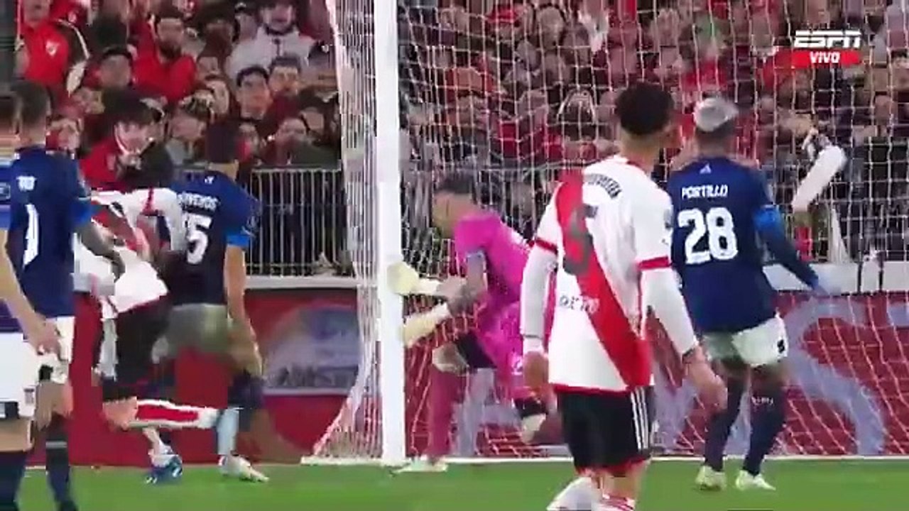 River le ganó a Talleres de Córdoba y avanzó a...