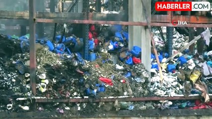 Manisa'da küle dönen depo böyle görüntülendi