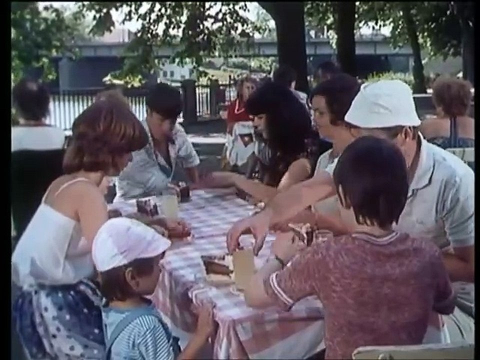 Rund um die Uhr E06-Jackenklau und Alkohol