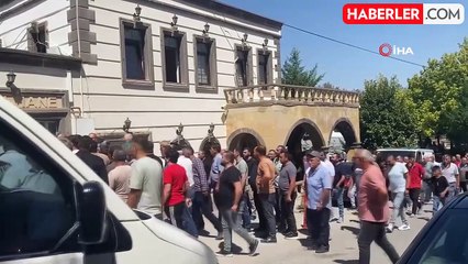 Alacak verecek kavgasında tüfekle öldürülen adam toprağa verildi