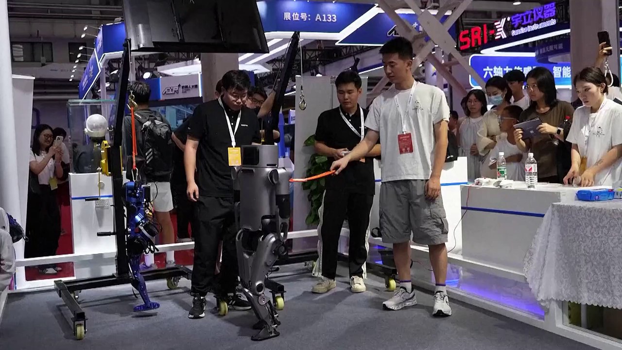 Robôs humanóides entram na vida quotidiana
