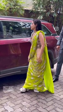 Urfi Javed looking super cool in new outfit....