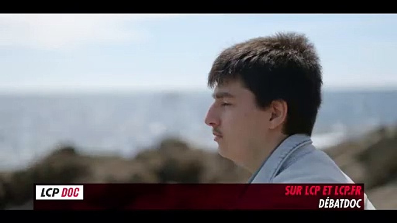 Loin devant - Bande annonce