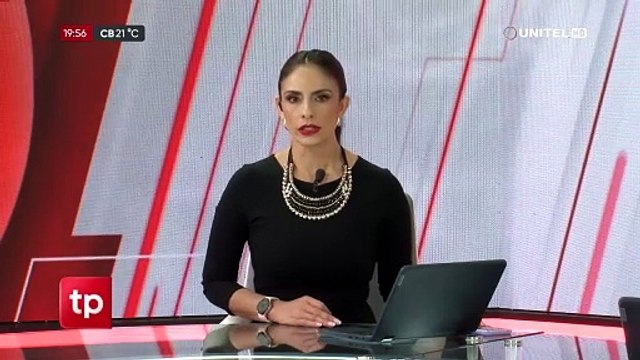 Choque múltiple en Cochabamba: Seis vehículos quedaron afectados y hay un herido