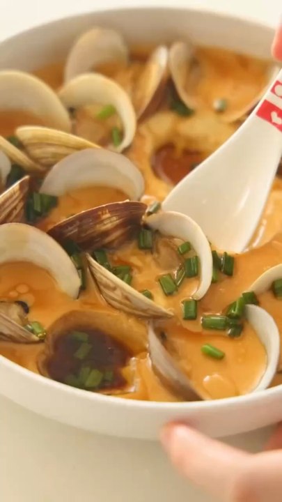 Quick and flavorful, this Steamed Clams with Egg is a perfect weeknight dinner! a Simple ingredients, rich taste. Who's ready to dig in?