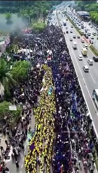 Aksi Demonsran 22 Agustus #kawalputusanMK