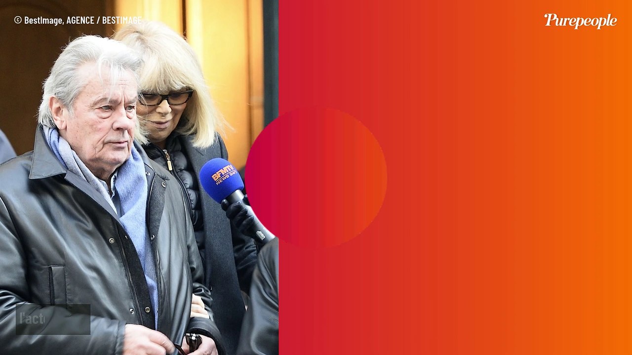 Alain Delon a brisé une deuxième fois le coeur de Mireille Darc après son accident cérébral, scène marquante à l'hôpital