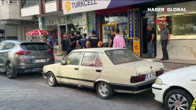 Avcılar'da kuyumcuya silahlı saldırı: Kaldırımda yürürken vurulmaktan son anda kurtuldu