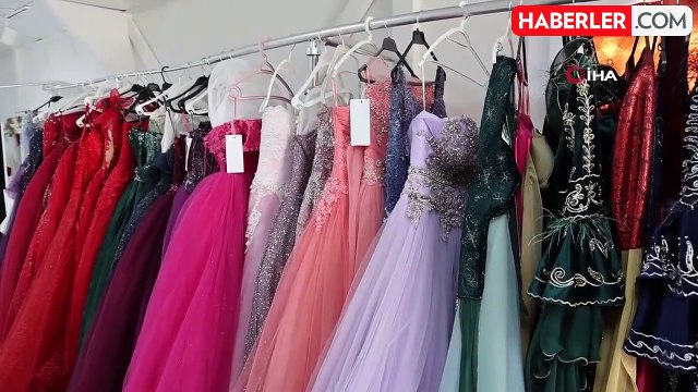 Düğününe 15 gün kala ölen genç kızın geride kalan gelinliği