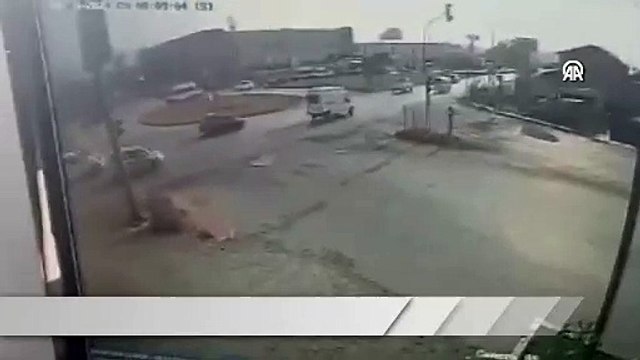 Kamyonla çarpışan motosikletteki 1 kişi öldü, 1 kişi yaralandı