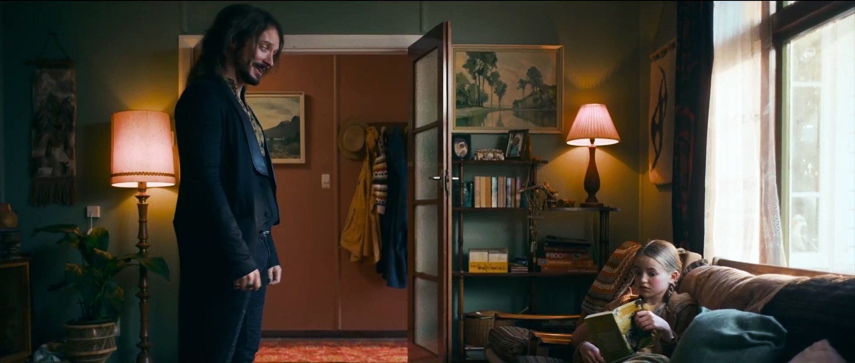 Bookworm Fragman (2)