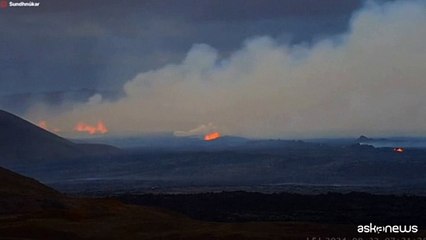 La spettacolare eruzione dal nuovo vulcano islandese