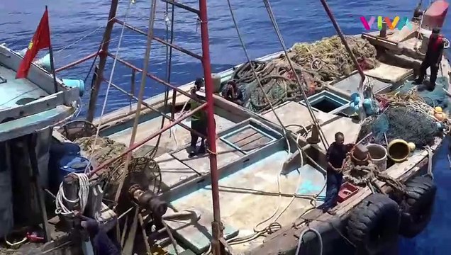 KKP TEMBAK Kapal Asing Vietnam Lakukan Penangkapan Ikan