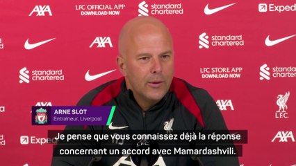 Slot pas préoccupé par le manque de recrues : “J’ai confiance en l’équipe”