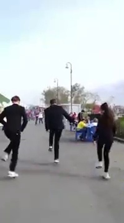 Viral dance