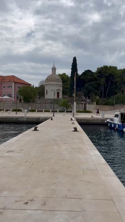 LE SUBLIME port de Stari Grad sur l’île de Hvar