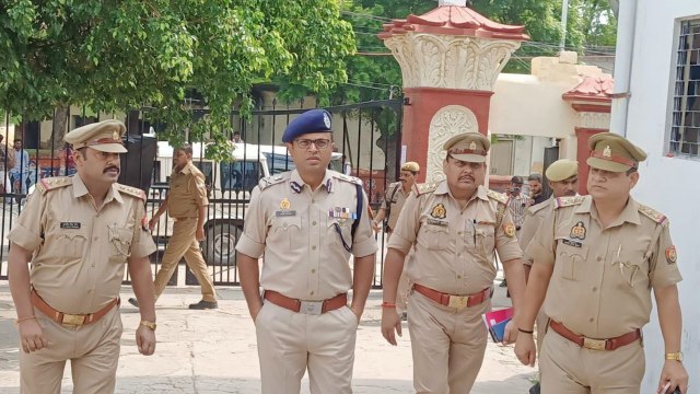 पुलिस आरक्षी भर्ती परीक्षा: बस अड्डे से लेकर रेलवे स्टेशन तक परीक्षार्थियों की भीड़, क्या कहते हैं पुलिस कमिश्नर?