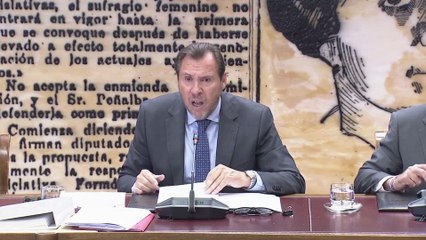 Óscar Puente: " Sólo me ha faltado escuchar aquello de que con Franco los trenes iban mejor"