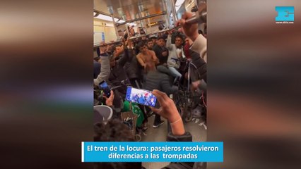 El tren de la locura, pasajeros resolvieron diferencias a las trompadas