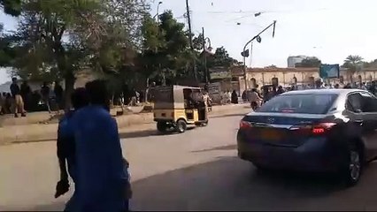 Situation in Karachi | Police are trying to hunting innocent people