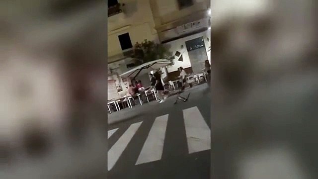 Vieste, violenta rissa tra giovanissimi. Volano tavoli e sedie