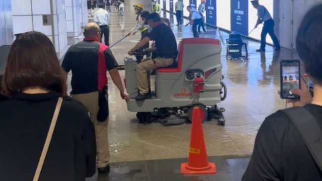 Flooding in Tokyo metro station leads to swift cleanup efforts by dedicated staff