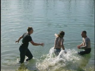 Barbecue qui dégénére avec  quelques grammes ha bon !!