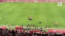 El Sevilla homenajea a los campeones
